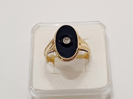 pánský zlatý prsten, onyx, ryzost 585/14k, 3,62 g, I.ČSR, lvíček