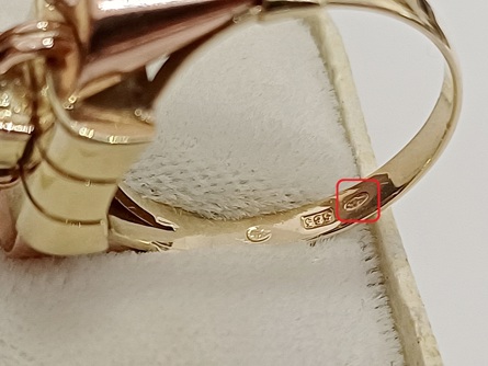 zlatý prsten se safírem, Au 585/1000, 14 kt, Art Deco, I.ČSR