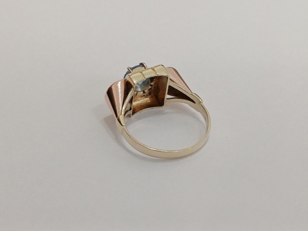 zlatý prsten se safírem, Au 585/1000, 14 kt, Art Deco, I.ČSR