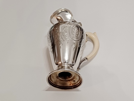 Konvička, stříbro, Ag 800, 327 g, RU, Vídeň