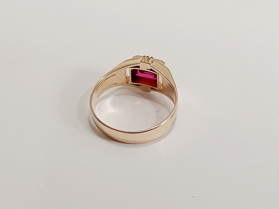 zlatý prsten s rubínem, Au 585/1000, 14 kt, 20. léta, I.ČSR