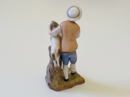 Mladík s beranem, Samson Francie, Ludwigsburg, 19. století, styl Míšeň