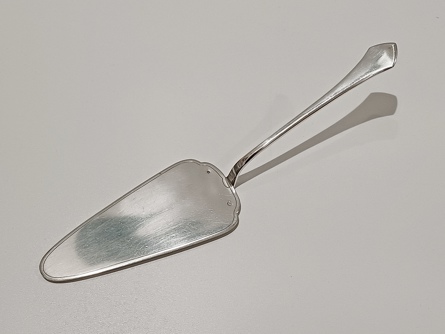 lopatka na dort/zákusky , stříbro 800, 105 g, I. ČSR, Fr. Bibus