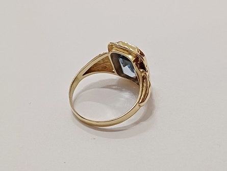 dámský zlatý prsten, safír, ryzost 585/14k, 3,85 g, I.ČSR, lvíček
