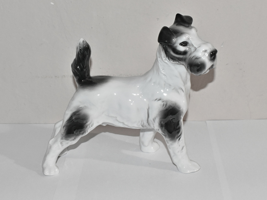pes - foxteriér, styl Rosenthal