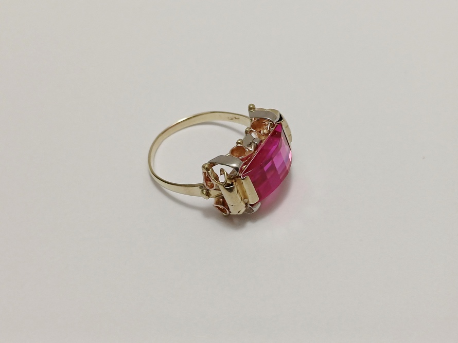 zlatý dámský prsten s rubínem, Au 585/1000, 14 kt, Art Deco, I.ČSR