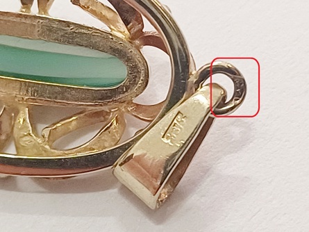 dámský zlatý přívěs s chryzoprasem, 1,92 g