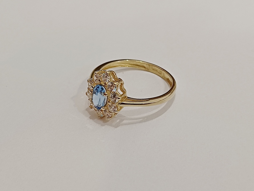 zlatý prsten se safírem a leukosafíry, Au 585/1000, 14 kt