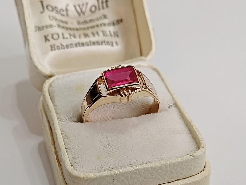 zlatý prsten s rubínem, Au 585/1000, 14 kt, 20. léta, I.ČSR