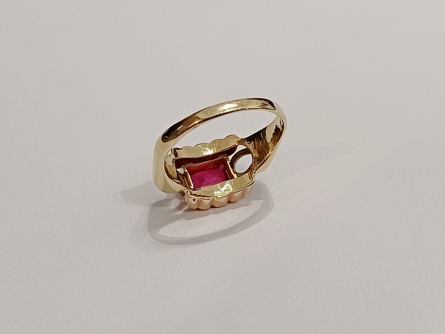 zlatý dámský prsten s rubínem, Au 585/1000, 14 kt, Art Deco, I.ČSR
