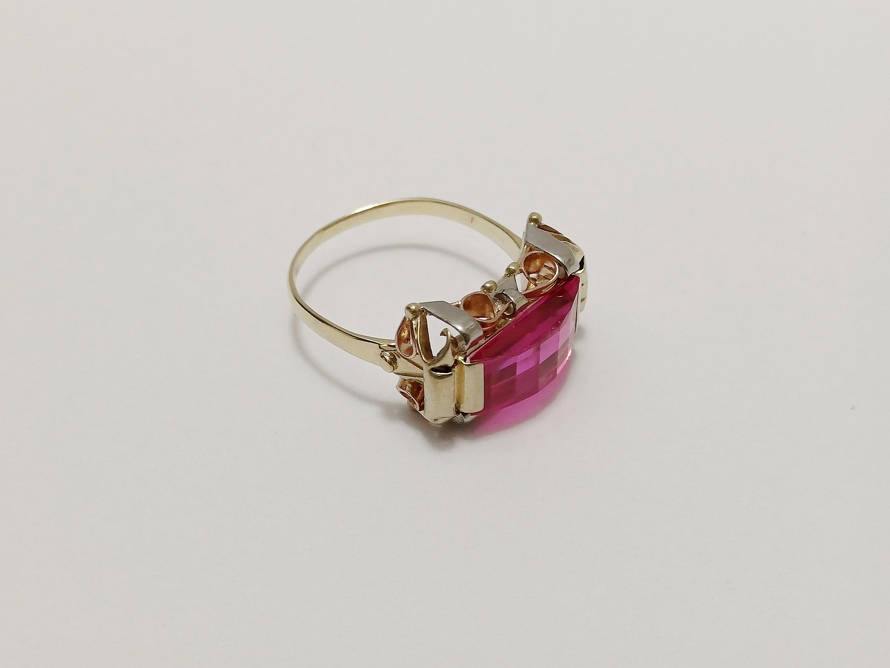 zlatý dámský prsten s rubínem, Au 585/1000, 14 kt, Art Deco, I.ČSR