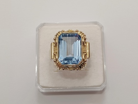 dámský zlatý prsten, akvamarín, ryzost 585/14k, 8,87 g, I.ČSR, lvíček