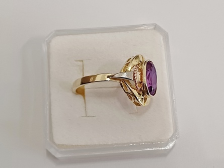 dámský zlatý prsten, barvoměnný safír, ryzost 585/14k, 3,67 g