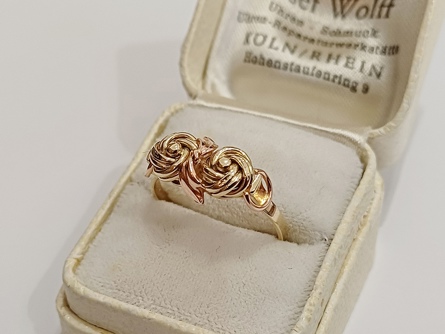 zlatý prsten, Karat Brno, Au 585/1000, 14 kt., lvíček, 40.léta