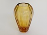 hranovaná váza Moser Diva 14,5 cm, topas, Art Deco