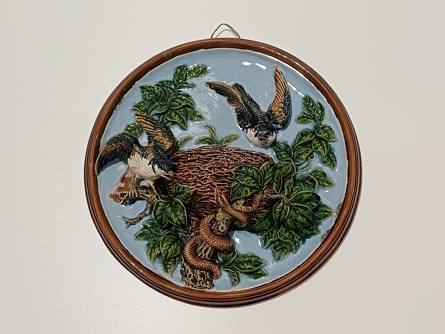 keramický závěsný talíř s reliéfem - ptáci, 32 cm, B. Bloch Eichwald