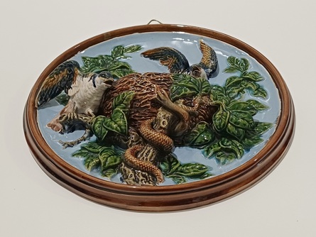 keramický závěsný talíř s reliéfem - ptáci, 32 cm, B. Bloch Eichwald