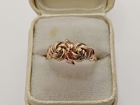 zlatý prsten, Karat Brno, Au 585/1000, 14 kt., lvíček, 40.léta