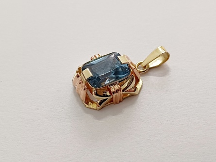 dámský zlatý přívěs s akvamarínem, ryzost 585/14k, 2,57 g