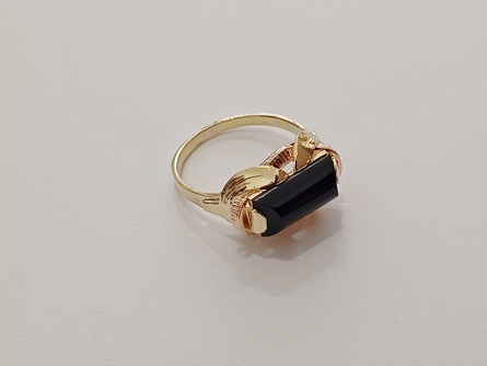 dámský zlatý prsten, onyx, ryzost 585/14k, 3,80 g, čejka
