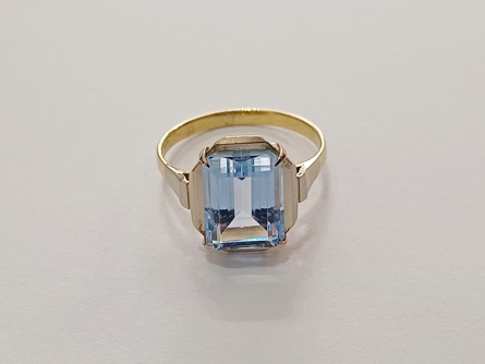 dámský zlatý prsten, akvamarín, ryzost 585/14k, 3,70 g, I.ČSR, lvíček