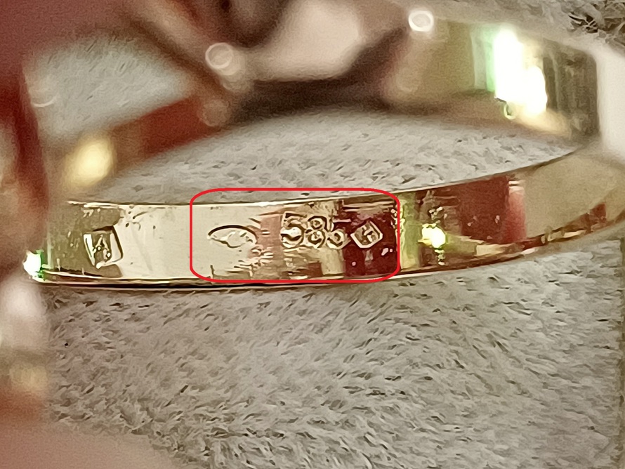 zlatý prsten s rubínem, Karat Brno, Au 585/1000, 14 kt, 50. léta, ČSR