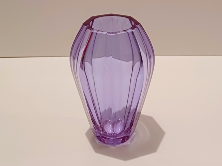 hranovaná váza Moser Diva 20 cm, alexandrit, Art Deco