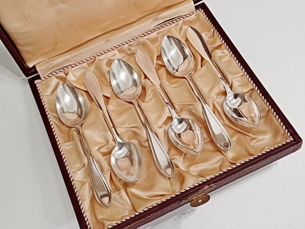 Sada dezertních lžiček, Sandrik, stříbro 800, 158,25 g, I. ČSR