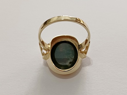 zlatý prsten s přírodním kamenem , ryzost 585/14 k, 5,16 g