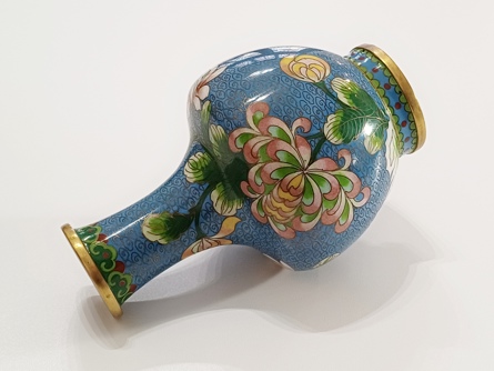 váza s květinami, smalty, Cloisonné