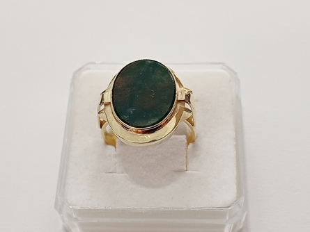 zlatý prsten s přírodním kamenem , ryzost 585/14 k, 5,16 g