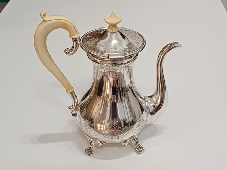 Čajová konvice, stříbro, Ag 800, 595 g, RU, Vídeň