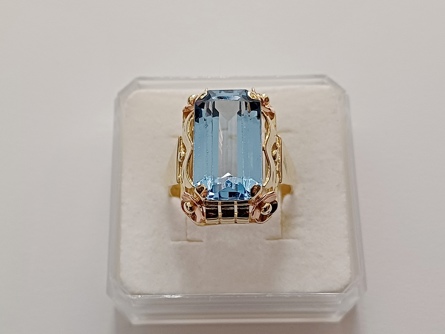 dámský zlatý prsten, akvamarín, ryzost 585/14k, 6,32 g, čejka