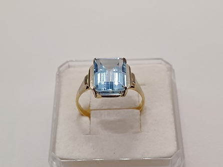 dámský zlatý prsten, akvamarín, ryzost 585/14k, 3,70 g, I.ČSR, lvíček