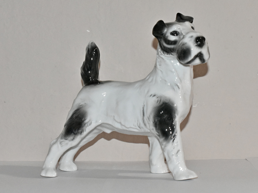 pes - foxteriér, styl Rosenthal