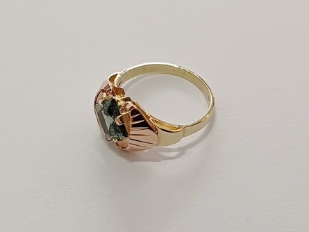 dámský zlatý prsten, zelený peridot/fluorit, ryzost 585/14k, 3,45 g