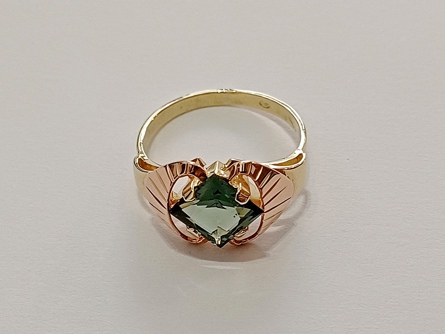 dámský zlatý prsten, zelený peridot/fluorit, ryzost 585/14k, 3,45 g