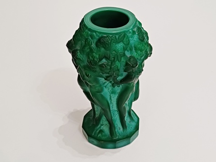 váza malé vinobraní Art Deco, Curt Schlevogt, kolekce Ingrid, malachit