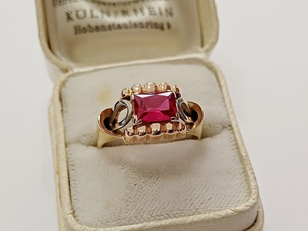 zlatý dámský prsten s rubínem, Au 585/1000, 14 kt, Art Deco, I.ČSR