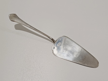 lopatka na dort/zákusky , stříbro 800, 105 g, I. ČSR, Fr. Bibus