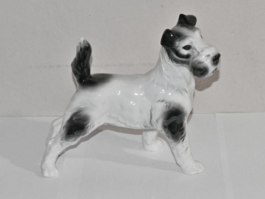 pes - foxteriér, styl Rosenthal