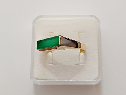 pánský zlatý prsten, chryzopras, ryzost 585/14k, 4,74 g, I. ČSR, lvíček