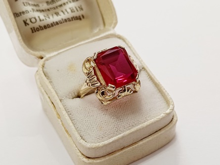 zlatý dámský prsten s rubínem, Au 585/1000, 14 kt, Vídeň, 30. léta