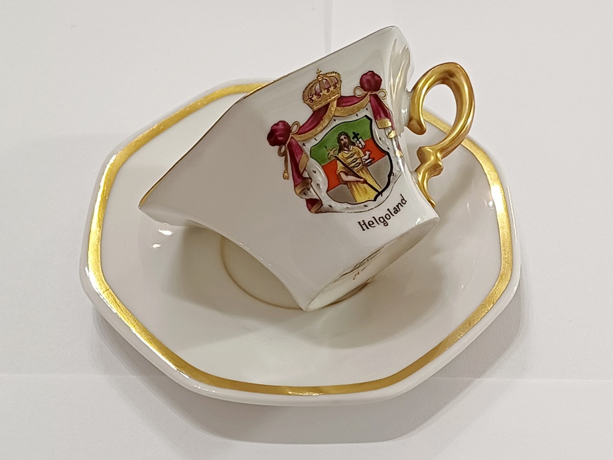 šálek Heinrich Co., styl Rosenthal, erb Helgoland, ArtDeco