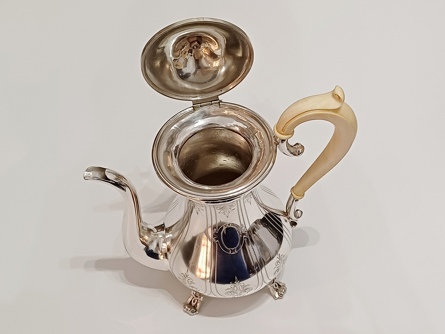 Čajová konvice, stříbro, Ag 800, 595 g, RU, Vídeň