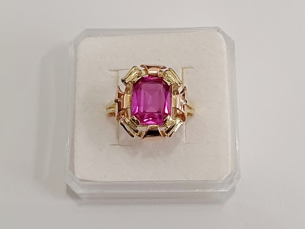 dámský zlatý prsten, barvoměnný rubín, ryzost 585/14k, 3,90 g