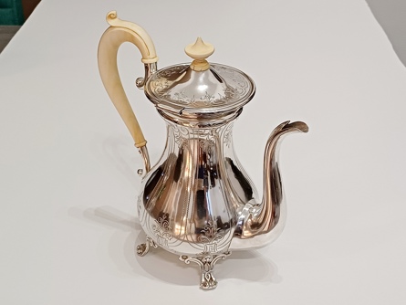 Čajová konvice, stříbro, Ag 800, 595 g, RU, Vídeň