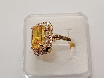 dámský zlatý prsten, citrín, ryzost 585/14k, 5,69 g, I.ČSR, lvíček