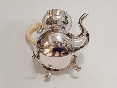 Čajová konvice, stříbro, Ag 800, 595 g, RU, Vídeň