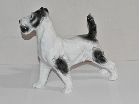 pes - foxteriér, styl Rosenthal